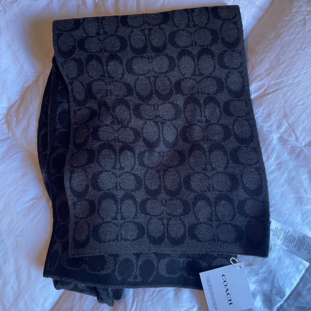 Coach signature scarf